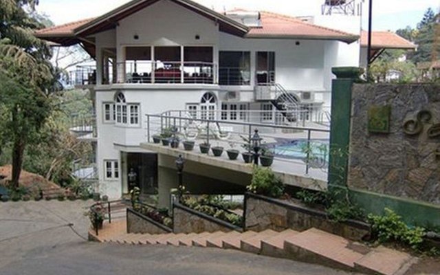 Hotel Senani Hotel