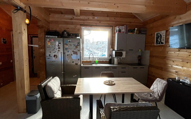 Частный Дом с баней в хвойном лесу на 20 сотках