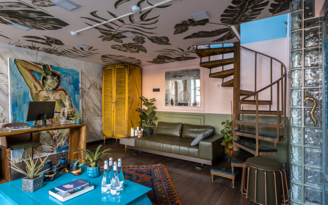 Mr. Pinky's Villa Apartments