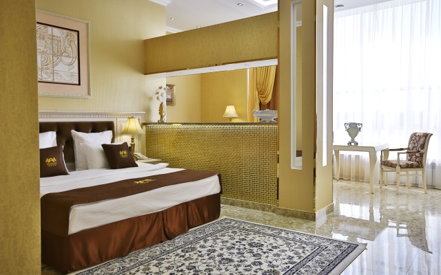 Cascade Hotel & SPA