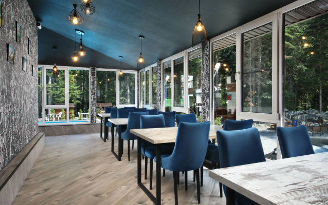 Mirros Subay Hotel Dombay