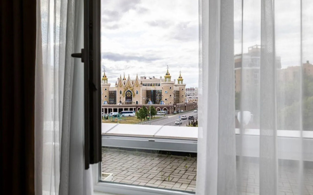 Квартира с Дизайнерским Ремонтом и Прекрасным Видом