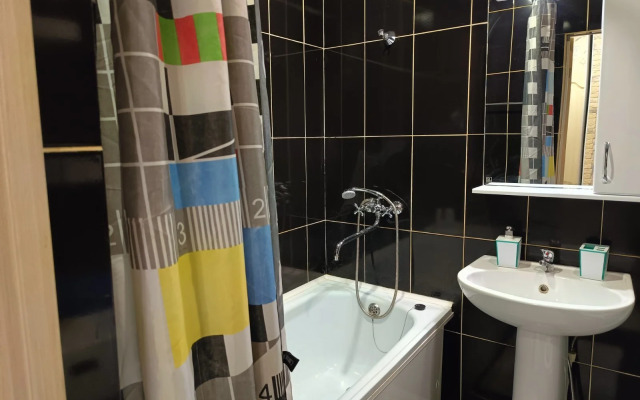 Na Yevgeniya Zolotukhina 32 Flat