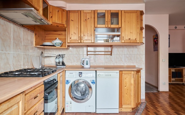 U Metro Prospect Mira ot Comfort home Flat