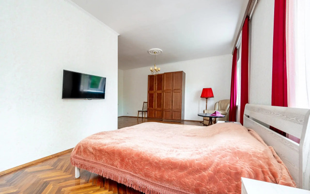 Частный дом в Гатчине с Бассейном и Сауной