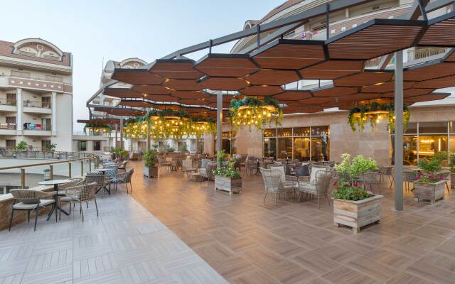 Kirman Belazur Resort & Spa - All Inclusive