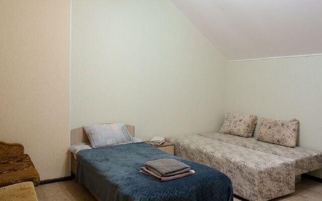 Trekhkomnatnye na Saltykova-Schedrina 3 Apartments