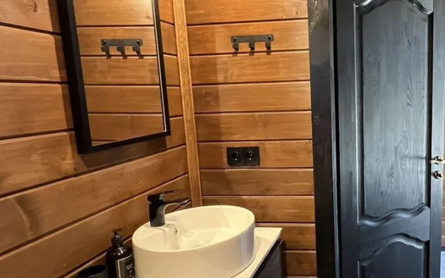 Частный дом Пещера