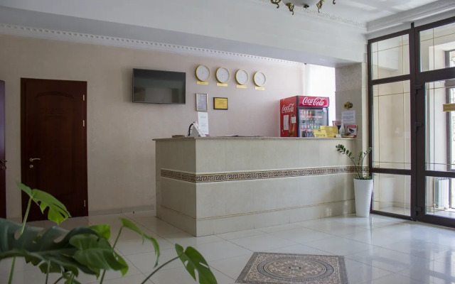 Pano Castro Hotel