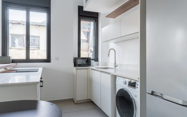 Blueground at Lev Hair ID38 Apartments