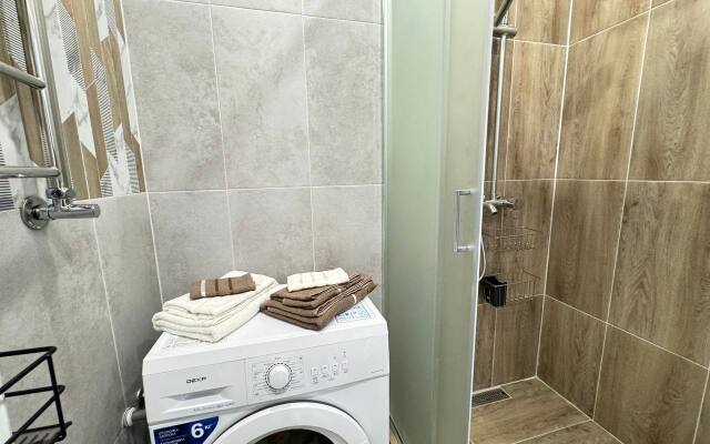 Na Oktyabryskoy U Morya Apartment