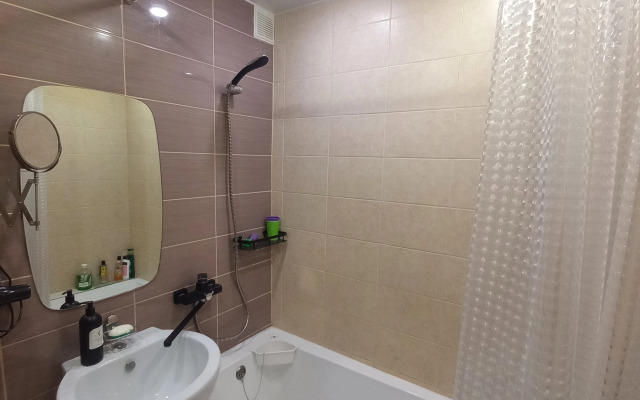 S Balkonom U Letnego Sada Flat