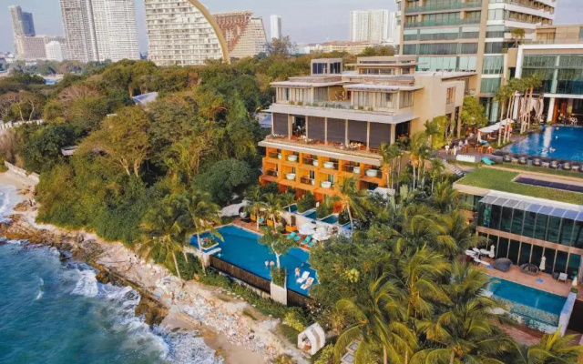 Cape Dara Resort