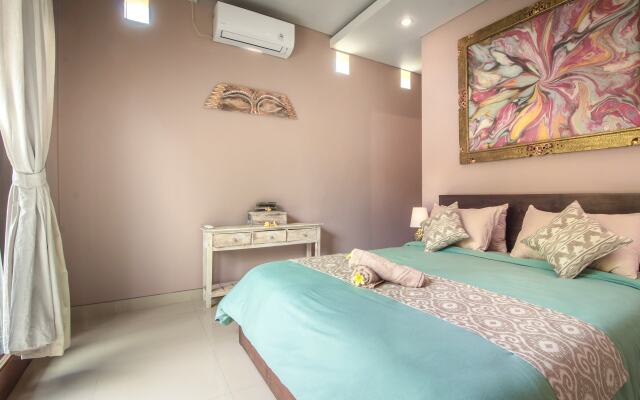 Blue Swing Villa