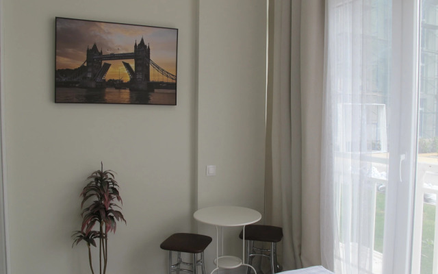 Bulvar Nadezhd 6/2 Apartments