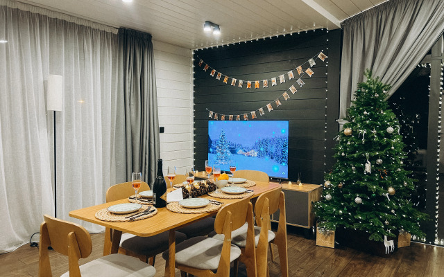 Частный дом с гриль-мангалом, сауной и большой террасой