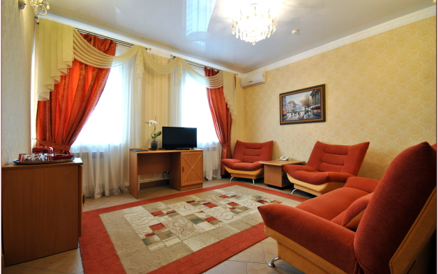 Dvoryanskoe Gnezdo Hotel