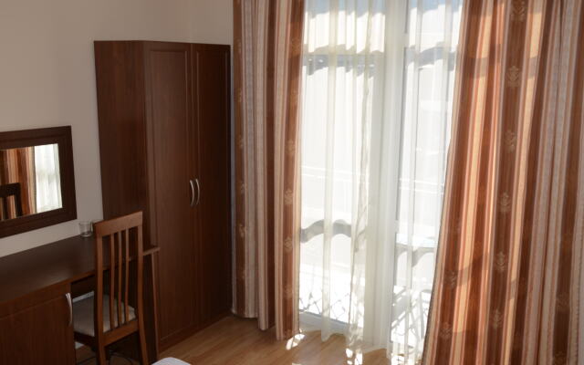Kamelot Hotel