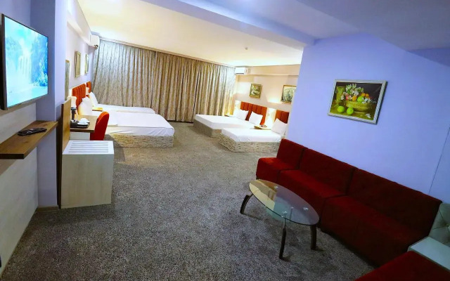 Amazon Hotel