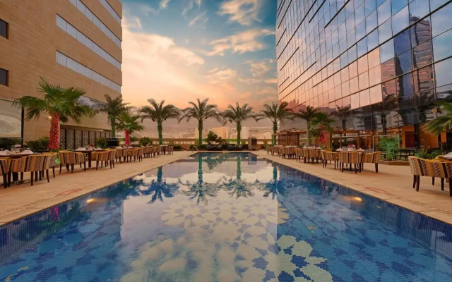 Отель Makkah Al Aziziah Suites