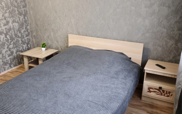 Квартира Однушка в Луговом