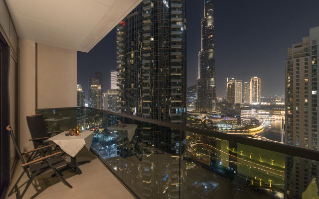 Welcome Home In Act One Tower Apartments