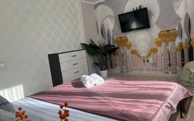 2 na Prospekte Kunaeva 7 Apartments