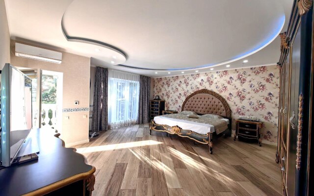 Sosnovyij Raj Villa
