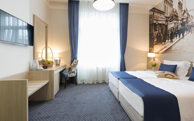 Ночлег и завтрак (B&B) Five Points Square - City Center