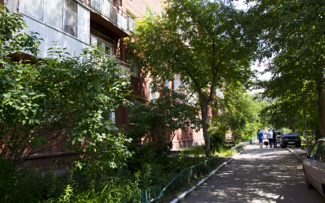 Irtyishskaya Naberezhnaya 15B Apartments