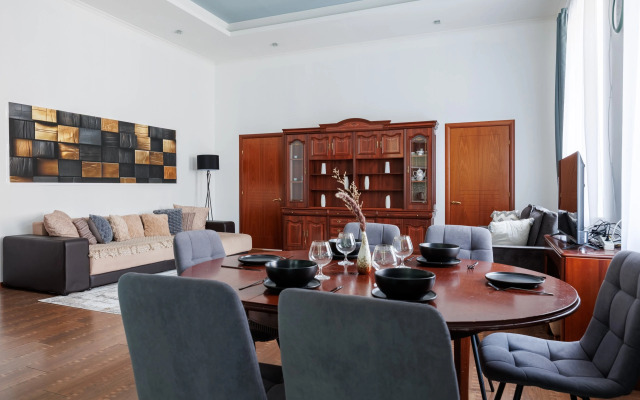 Апартаменты Трехкомнатные с балконом 8 гостей