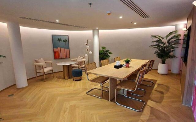 Апартаменты Phyll Phuket 2- BR near Central Festival