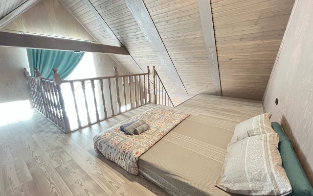 Частный дом Aurora Домик у пруда