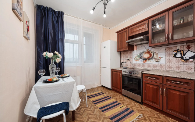 Апартаменты Просторная квартира на 4-х метро Марьино