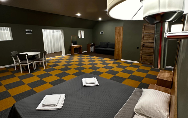 Cremant Hotel