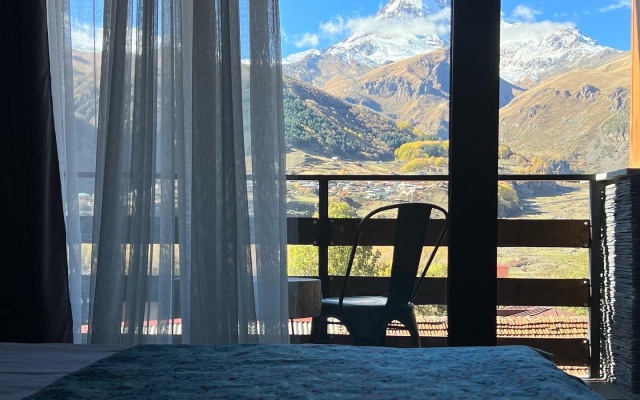 Capra Kazbegi Hotel