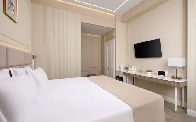 Amk Montis Hotel
