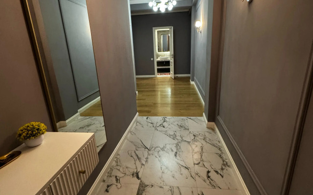 Квартира Трехкомнатная уютная с потрясающим видом на море