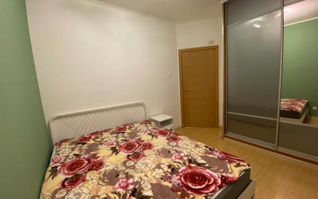 Апартаменты SAMOцвет на Кораблестроителей