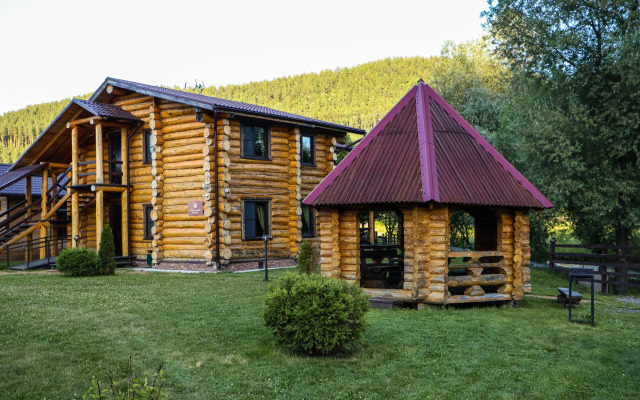 Kedrovy Bereg Recreation Center