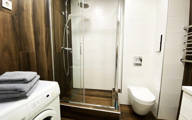 Na ulitse Promyshlennaya 4 Apartments
