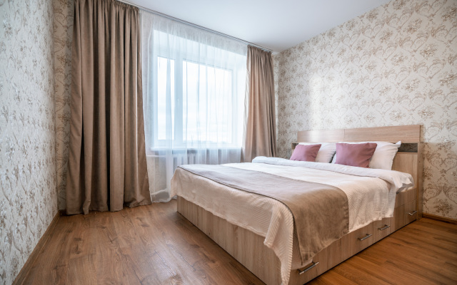 S Vidom Na Smolny Sobor Flat