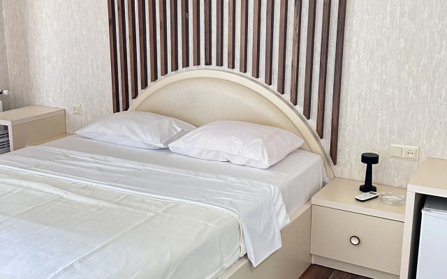 Mandarina Hotel