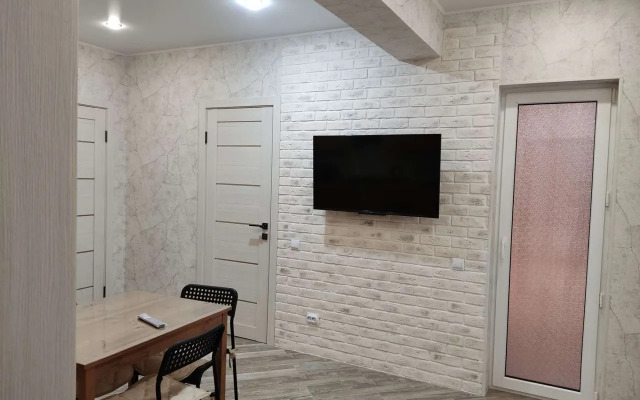 Квартира уютная двухкомнатная на 50 Лет Октября