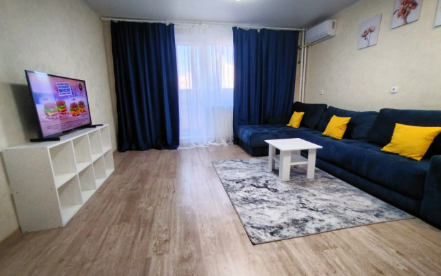 Na Universitetskoy naberezhnoy 97A Flat