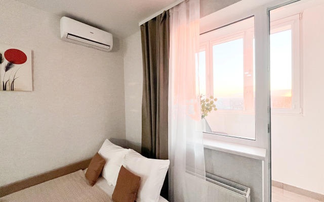 Апартаменты Уютная студия с лоджией в Батайске