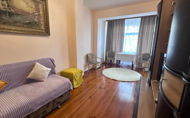 Uyutnaya Na Tsvetochnoy Flat