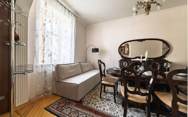 Апартаменты 3 спальни у Казанского собора 10 гостей
