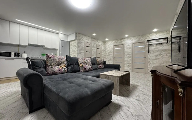 Trekhkomnatnye na Dneprovskom bulvare 66 Apartments