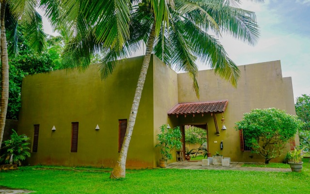 Muthumuni Ayurveda Beach Resort Hotel